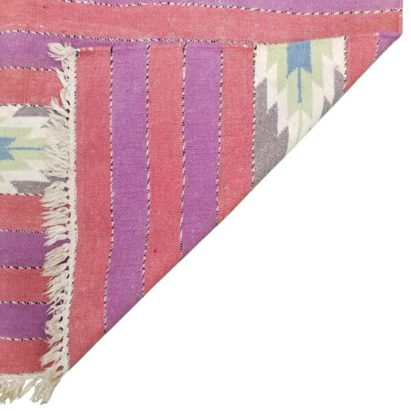 Vintage Rug with Fringe, Mexican / Southwestern Motifs, 61"x94" - Image 3