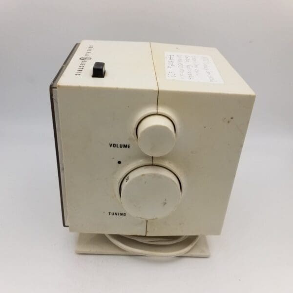 Ivory / Cream 1970s General Electric Desk Radio (Works) and Clock Radio (As-Is) - Image 2