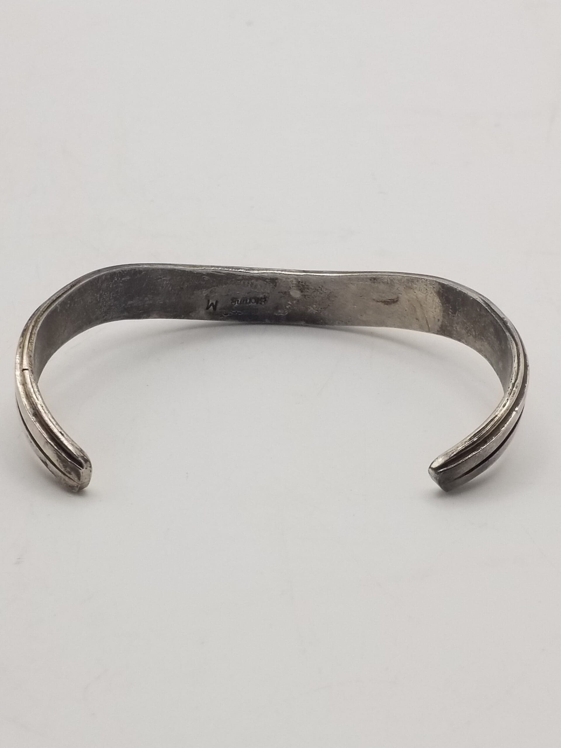 Vintage Native American Inlay Cuff - Sterling Silver & Blue Green Cultured Opal Design - Image 5