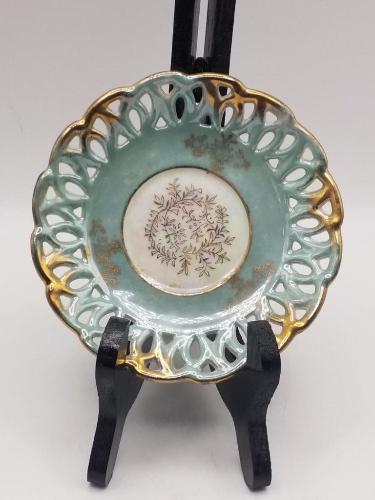 Vintage Nipping Yoko Boeki Porcelain Saucer 1950s Gold Floral Medallion