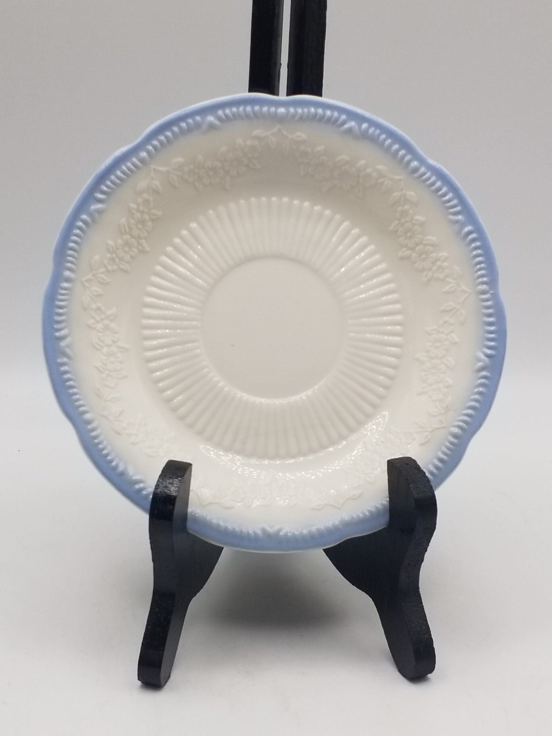 Vintage 1940s Anchor Hocking Alice White Blue Trim 6" Saucer